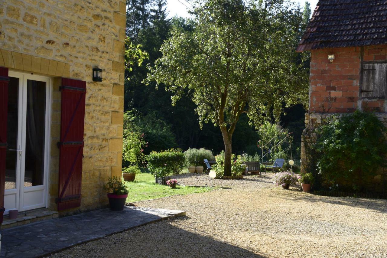 La Chabotine Bed & Breakfast Allas-Les-Mines Exterior photo